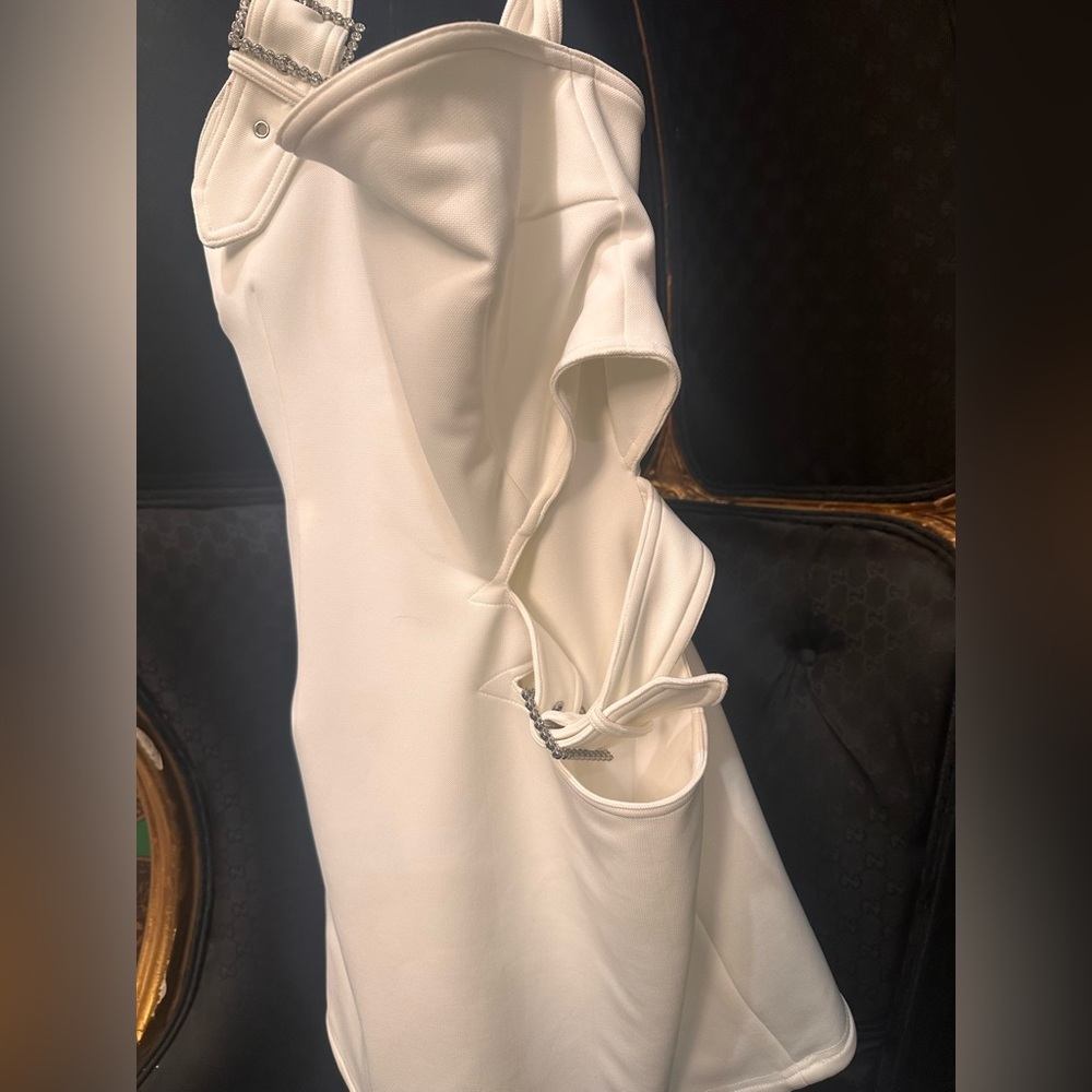AREA Crystal Buckle Mini White Dress with Rhinestone Detail, Size M, Never worn - Picture 2 of 12